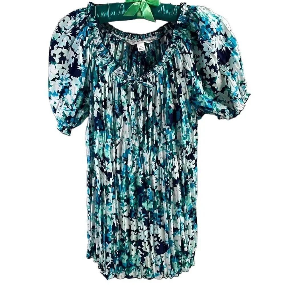 Croft & Barrow Ladies Pleated Blouse, White,Black & Green, Size Small
